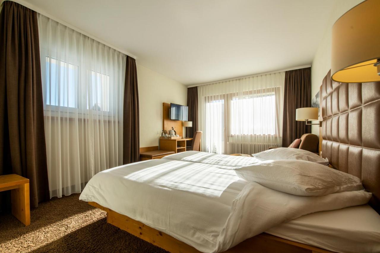 Hotel Olympic - Montana Center Crans-Montana Exteriör bild