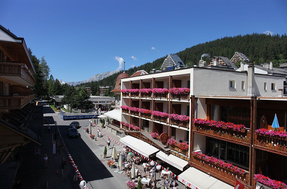 Hotel Olympic - Montana Center Crans-Montana Exteriör bild